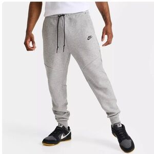 Nike TECH Men's Gray Jogger Pants